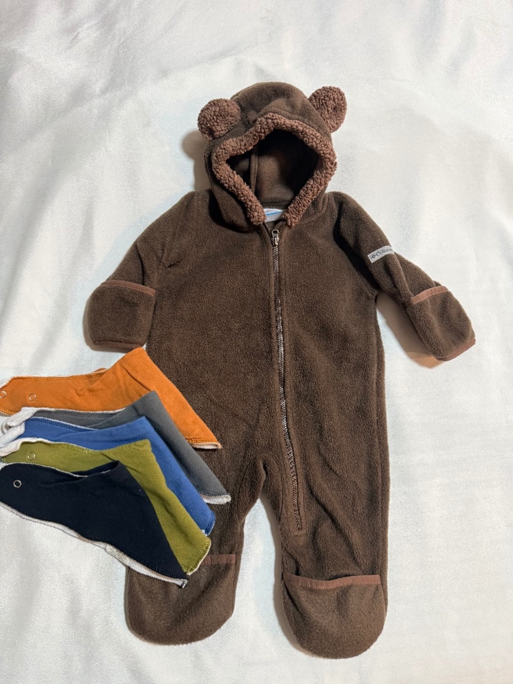 Columbia Baby Fleece Bear Bunting 3-6 Months Brown + 5 Interchangeable Bibs